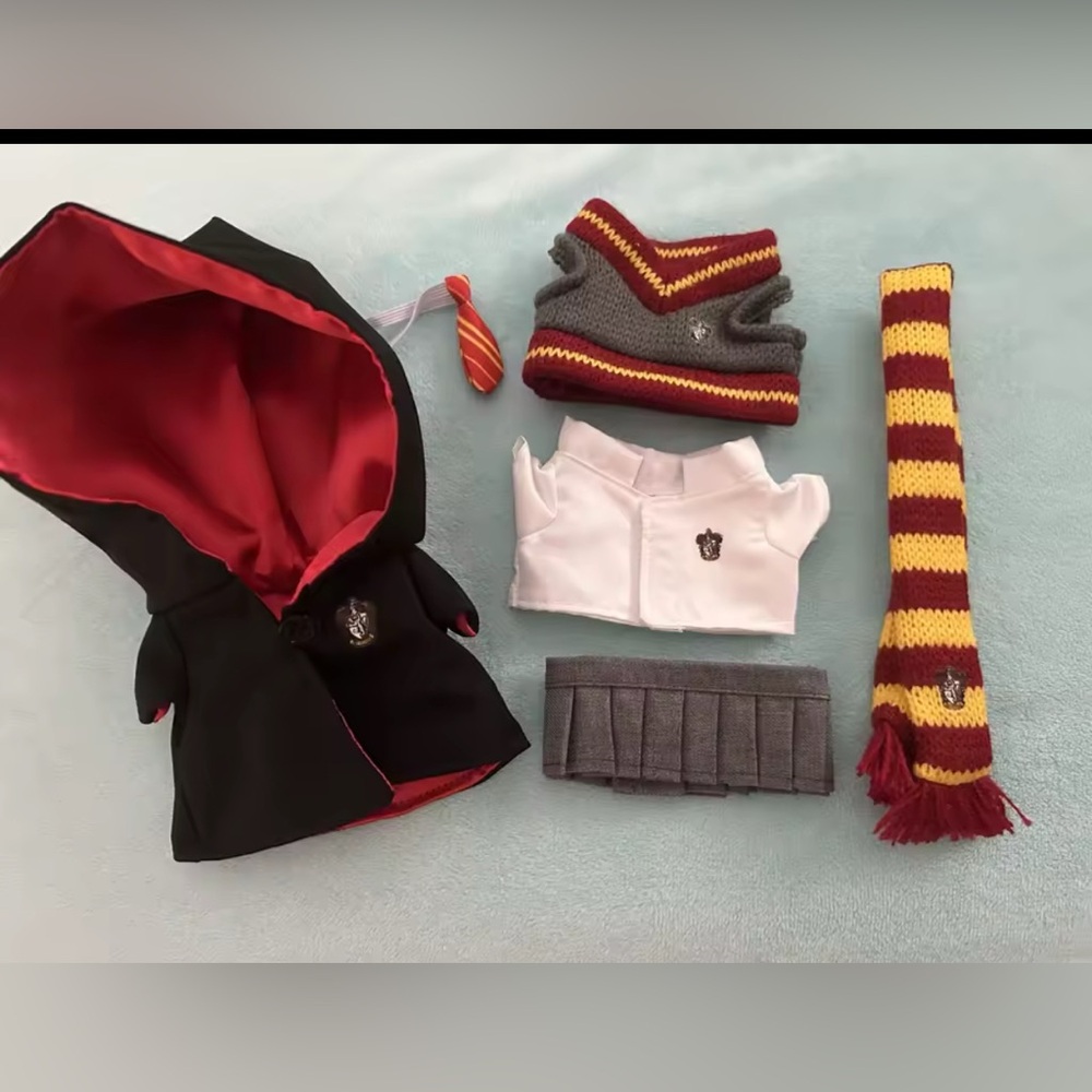 Labubu HP Wizard 6 piece set doll not included